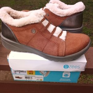 Bzees women's size 9.5.shoes